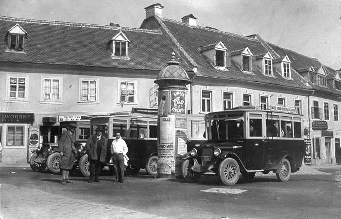 Vlaška - Branjugova 1925. godine. Stajalište autobusa za (prigradska naselja) Šestine i Čučerje B